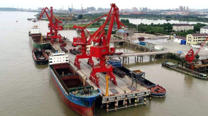 偃师概述露天料场港口封闭问题的实行方法